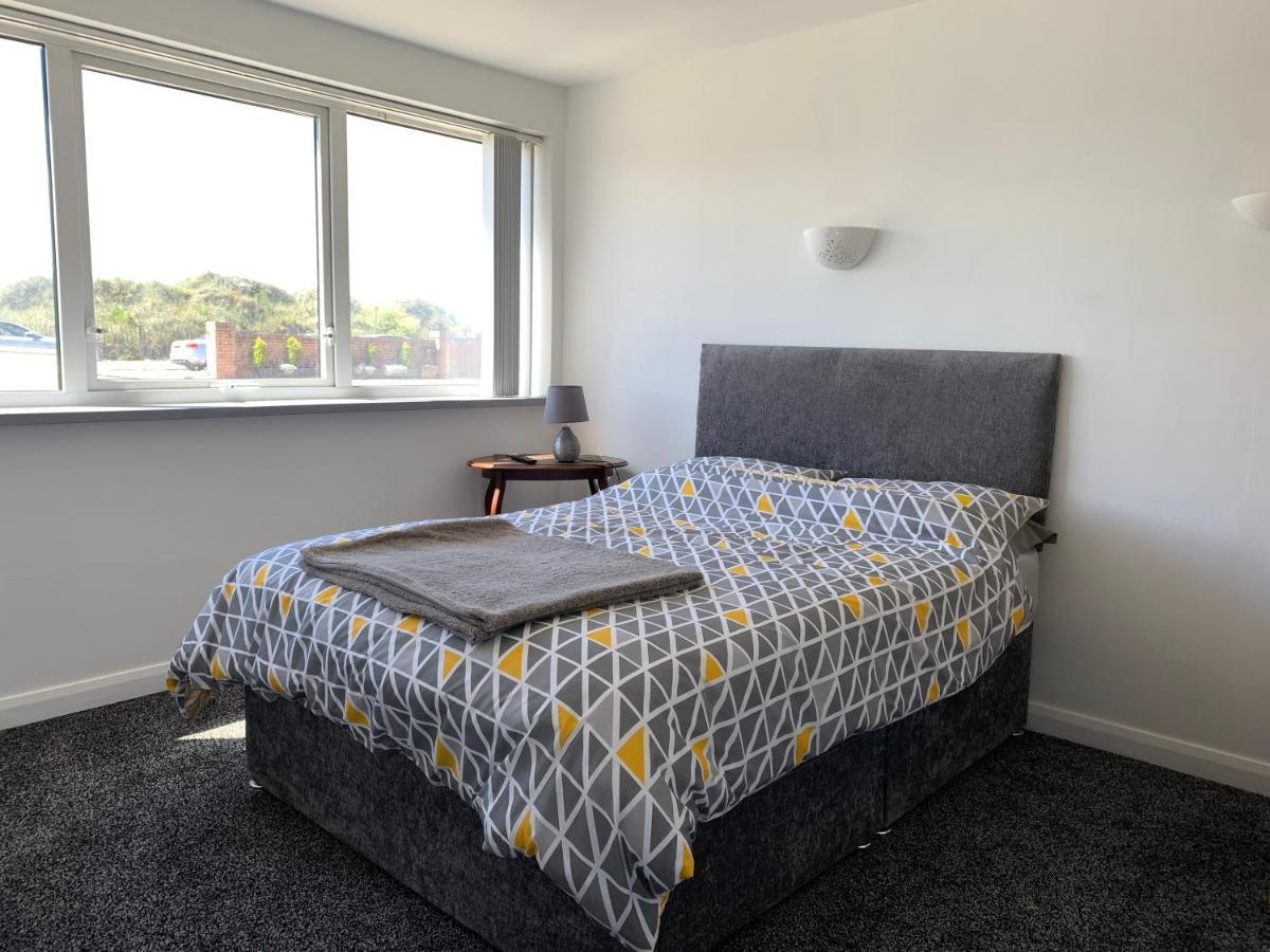Beach Front Apartment With Free Parking, St Annes Lytham St Annes Zewnętrze zdjęcie