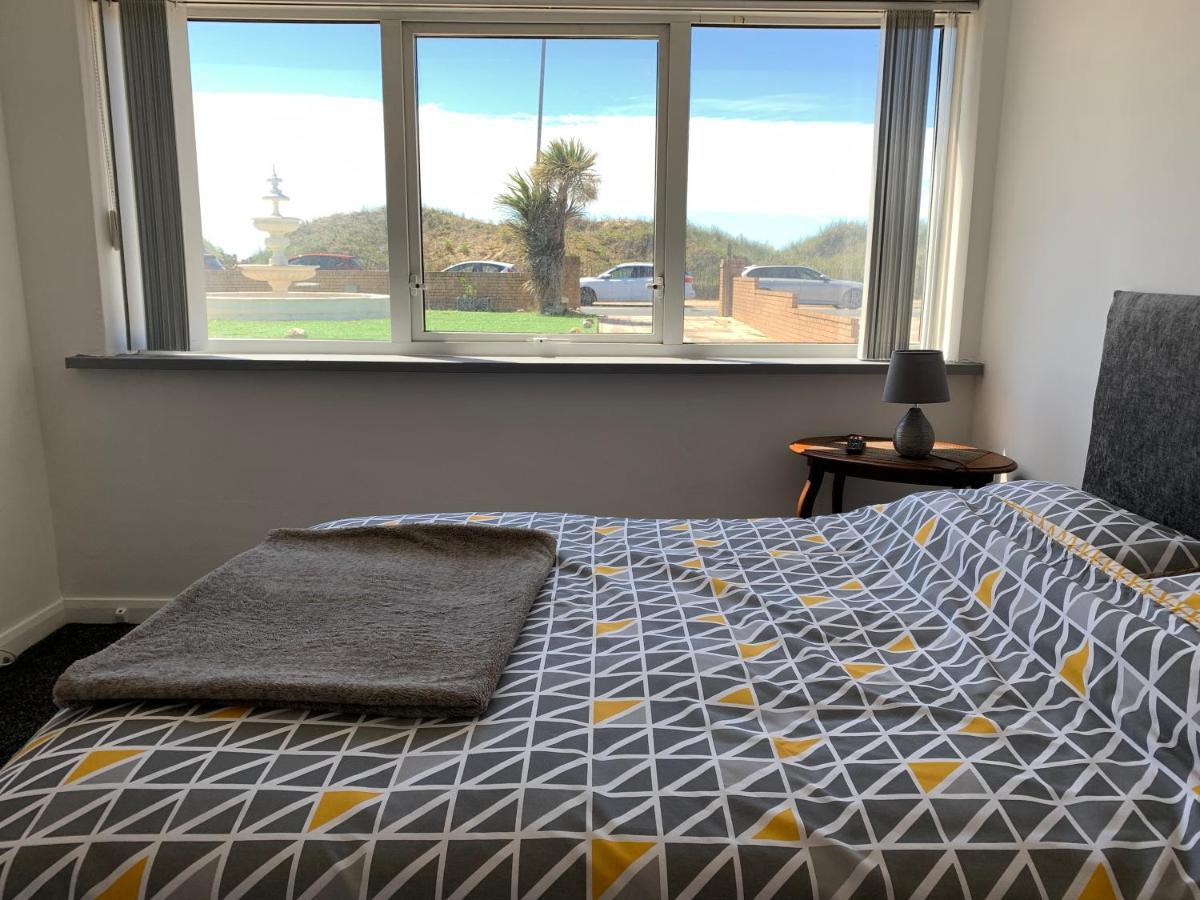 Beach Front Apartment With Free Parking, St Annes Lytham St Annes Zewnętrze zdjęcie