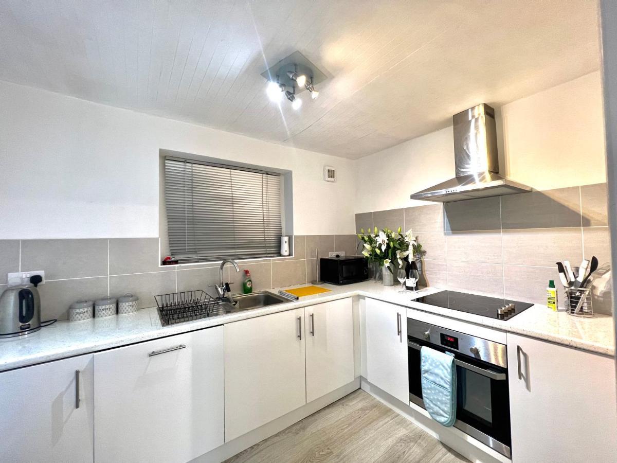 Beach Front Apartment With Free Parking, St Annes Lytham St Annes Zewnętrze zdjęcie